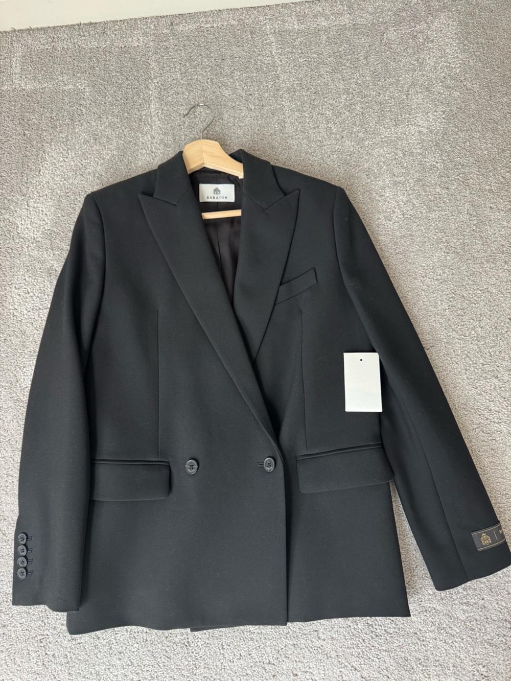 Aritzia Black Double-Breasted Blazer